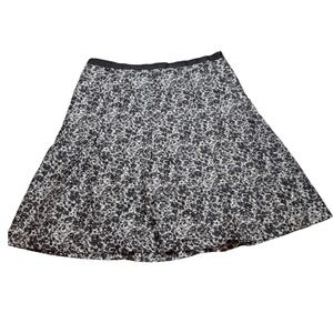 Banana Republic Silk Skirt Floral Print Black White A-Line‎ Size 14 Flowy Chic